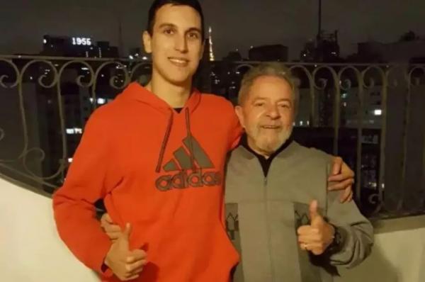 Advogado que era do escritório do Zanin ganha boquinha na Presidência