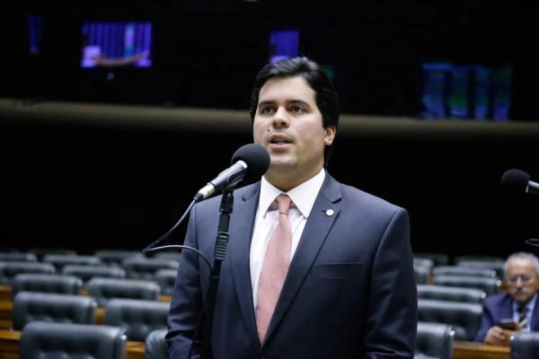 No ministério de Lula, só Fufuca chama o Hamas de terrorista