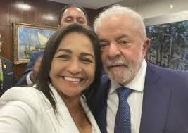 Veja quais foram os crimes atribuídos a Bolsonaro pela relatora da CPMI