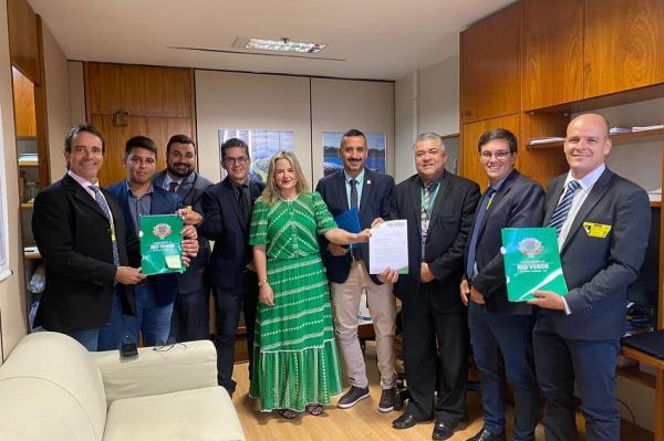 Vereadores percorrem gabinetes de vários deputados em Brasília  