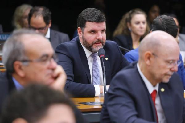Líder do agro aciona na Justiça ministro que defendeu invasões do MST