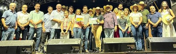 Vereadores participaram de noite cultural na Praça das Américas