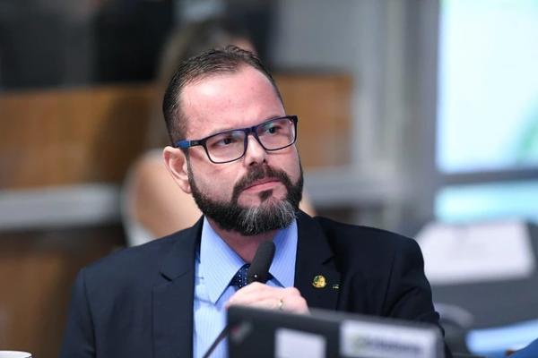 Seif diz que brasileiro será ‘achacado’ para pagar Reforma Tributária  