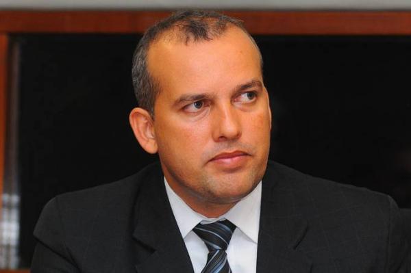 Luxos e contratos suspeitos levam TSE a quebrar sigilo de partido