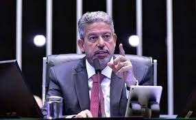 “As brincadeiras no plenário vão acabar, deputado”