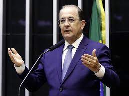 Corte no PAC teve conhecimento do governo, afirma relator