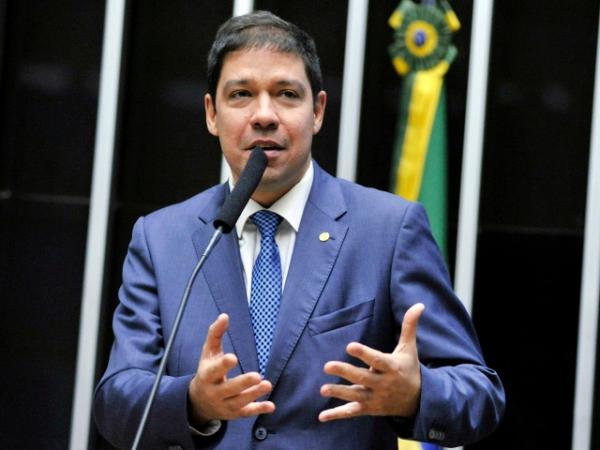 Líder do PL diz que Legislativo se vê afrontado pelo STF