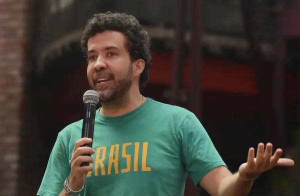 PF pede quebra de sigilo bancário e fiscal de Janones