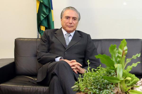 Temer diz que não há 