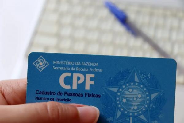 Justiça obriga Receita Federal a retirar “nome da mãe” em cadastro de CPF
