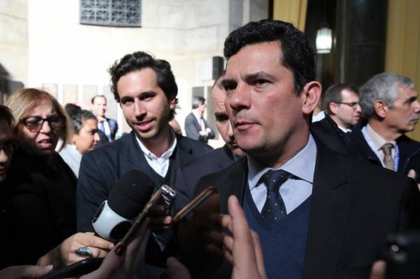 Moro interrompe Lula em depoimento: ‘Não é programa eleitoral’