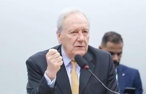 Lewandowski ataca o Congresso e torce para saidinhas de bandidos continuarem