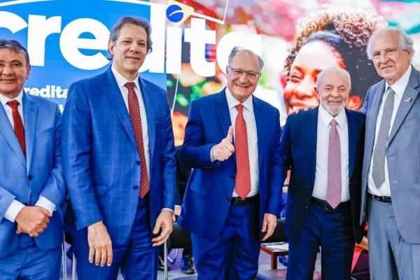 Lula culpa auxiliares pela gestão ruim