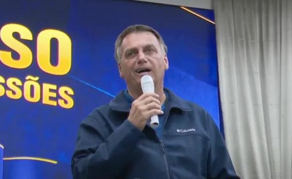 “Algo divino está acontecendo”, diz Bolsonaro no Gideões 2024