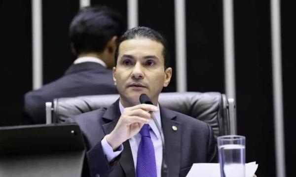 Sucessão na Câmara tem muita lorota e cuidados de Lula para não afrontar Lira