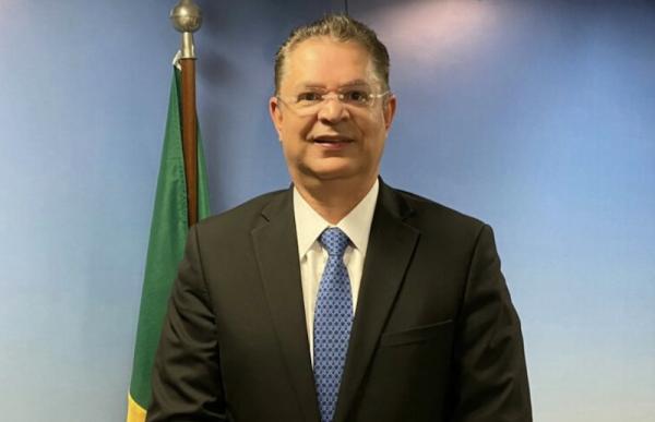 Lira pauta urgência de projeto equiparando aborto a homicídio
