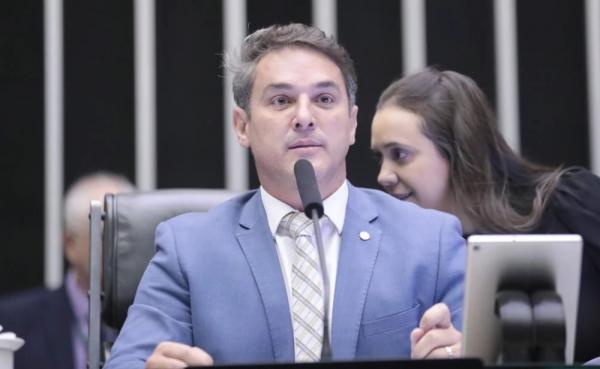 Deputado coleta 100 assinaturas para a CPI do Arroz