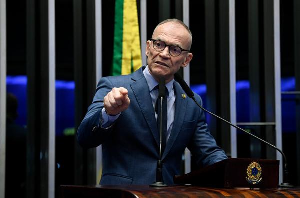 Ex-líder do PT no Senado critica foco do governo em pautas econômicas
