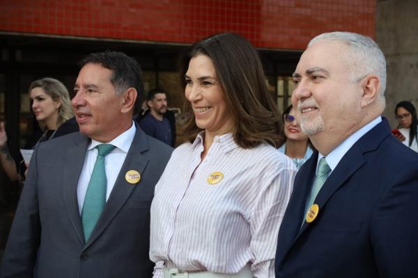 Poderes lançam campanha para combater violência contra a mulher