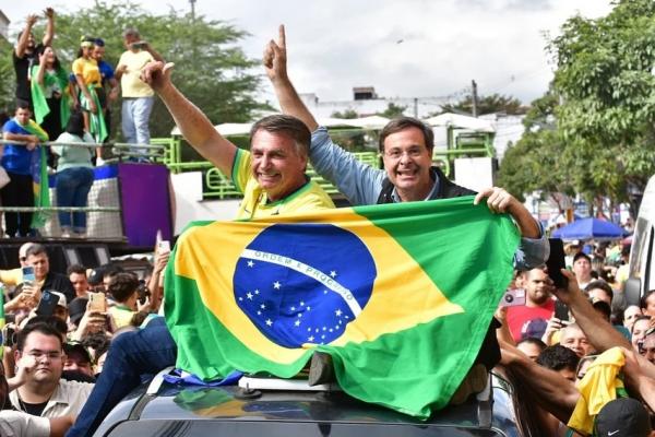 MP Eleitoral quer impedir novos atos de Bolsonaro em PE