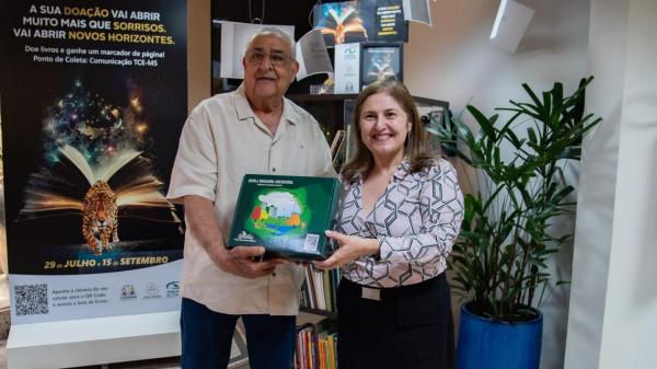 TCE-MS realiza a entrega oficial de livros destinados às Unidades