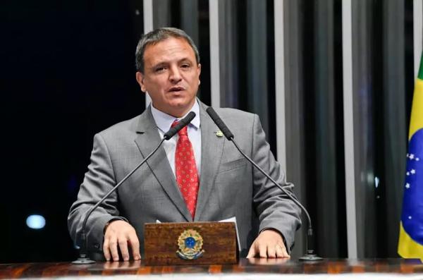 ONGs embolsam R$315 milhões do governo e nem combatem o fogo
