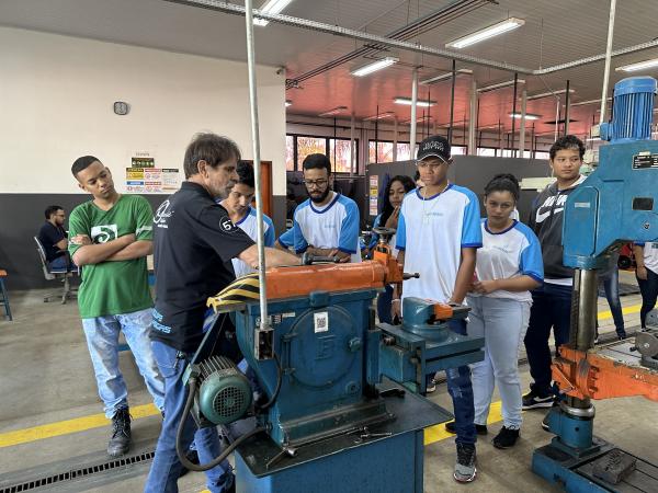 Mato Grosso do Sul precisa qualificar 207 mil profissionais até 2027, segundo Senai