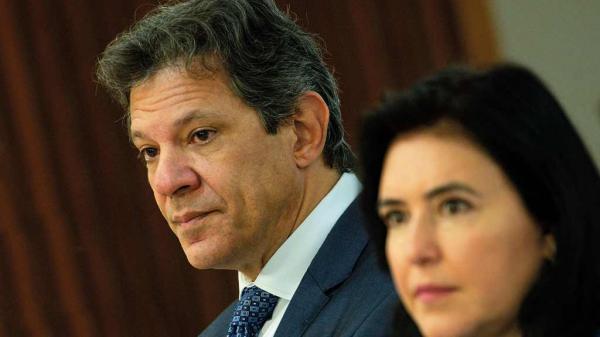 Últimos a saber, ministros alvos de cortes se acham traídos