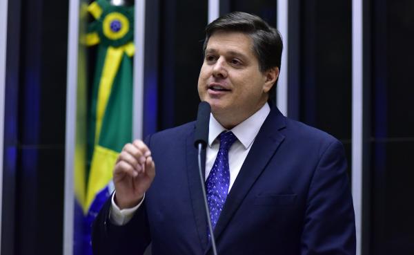 Presidente do MDB cobra equilíbrio fiscal do governo Lula