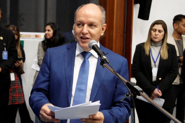 PL de Mochi aprovado garante mais transparência aos usuários de planos de saúde