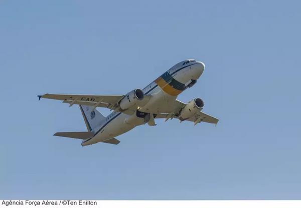 Novo Aerolula está suspenso
