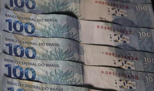 Cidadãos rejeitam mudança no reajuste do salário mínimo e BPC