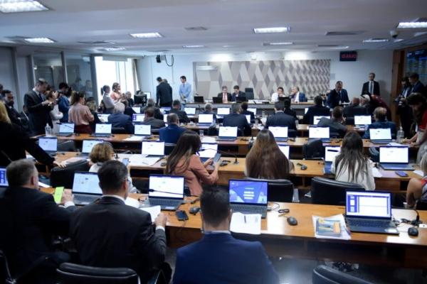 CCJ aprova veto à progressão de pena em crimes hediondos