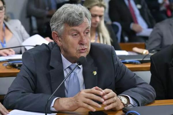 Heinze aciona CGU para investigar Comissão de Ética da Presidência