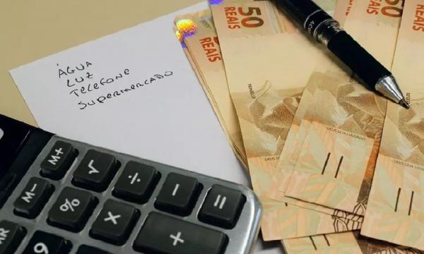 Recorde: 33% das empresas brasileiras fecham 2024 inadimplentes