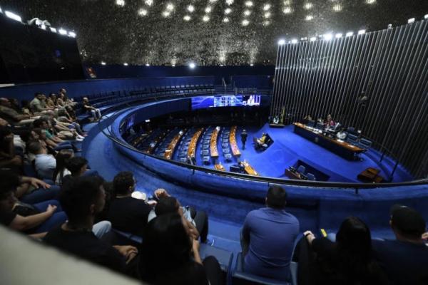 Programa militar nas fronteiras é desviado para farra de obras e máquinas