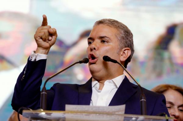 “Maduro é um ditador, e quem o valida é seu cúmplice”