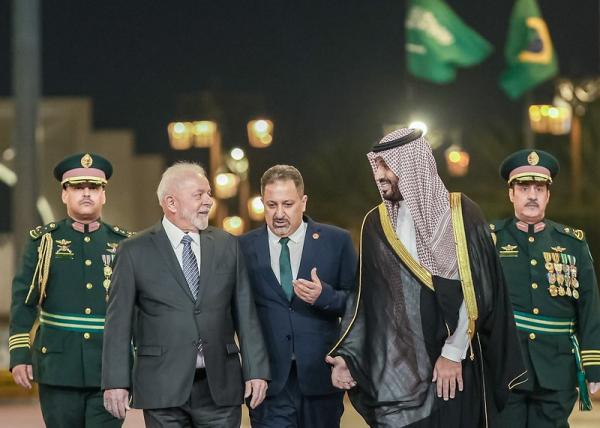Lula renova convite a ditador saudita para vir ao Brasil
