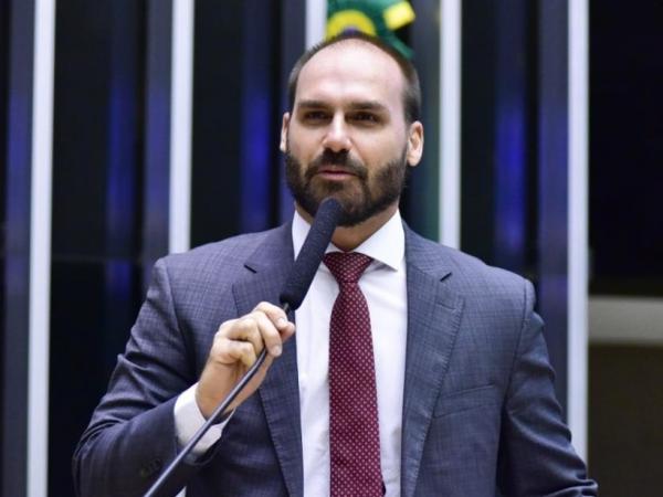 Eduardo Bolsonaro: ‘Moraes está perseguindo a nossa família’