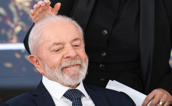 Cara de pau, Lula assume candidatura e inicia campanha de 2026