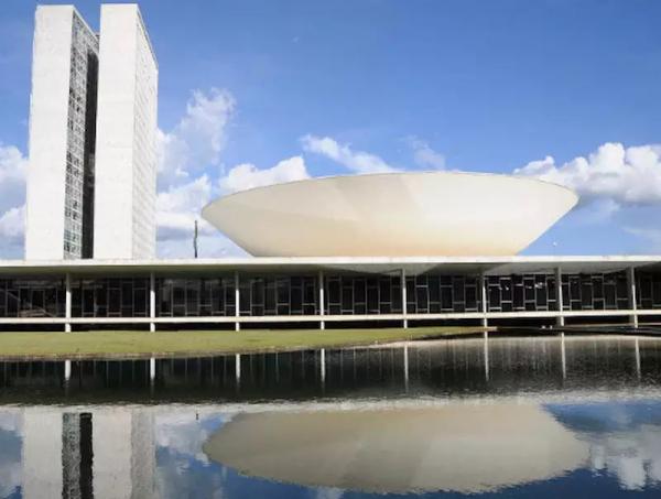 Câmara torrou mais de R$466 milhões durante o recesso