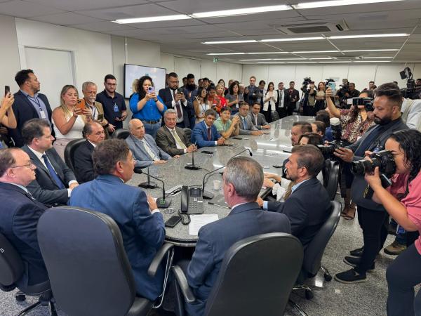 Gerson reafirma compromisso com a pluralidade ao tomar posse na presidência da ALEMS