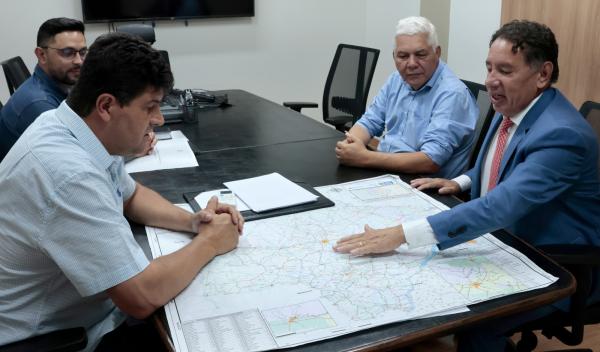 Gerson cumpriu maratona de agendas em secretarias