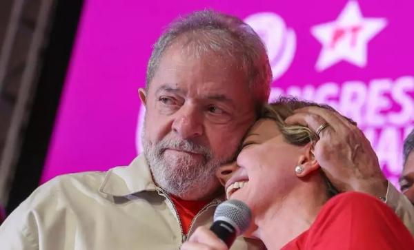 Gleisi e Lula totalmente “fora da casinha” após Datafolha demolidor