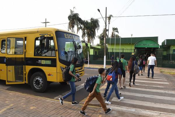 Mais de 180 mil estudantes voltam às aulas nas escolas estaduais de MS