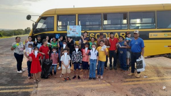 Crianças da zona rural participam de campanha contra a dengue 