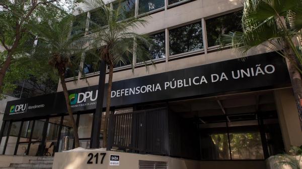 Defensoria aponta violações de direitos por Moraes em caso do ‘8 de Janeiro’