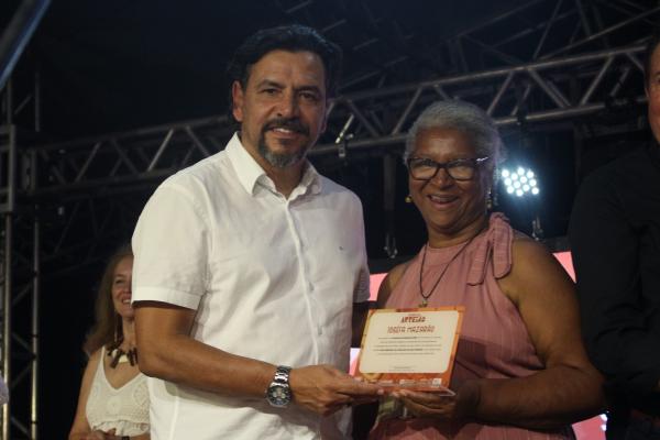 Abertura da Semana do Artesão 2025 foi de muitas homenagens