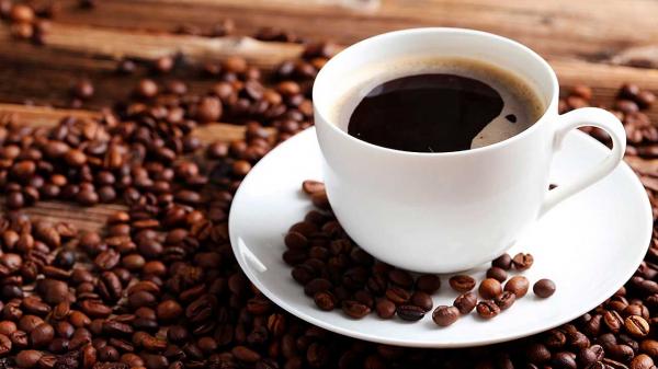 Marcas de café esperaram o preço cair e alta deve chegar ao consumidor