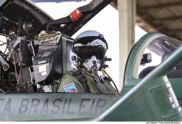 Força Aérea Brasileira perde pilotos em ritmo alarmante